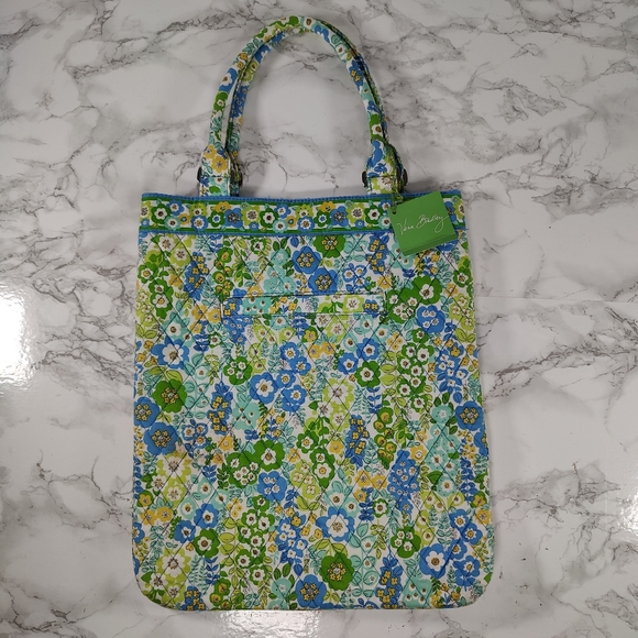 Vera Bradley Handbags - NWT Vera Bradley Slim Tote in English Meadow